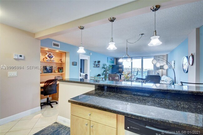 Building Photo - 3800 S Ocean Dr