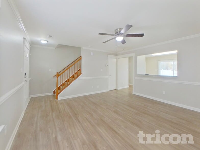 Building Photo - 1548 Hollow Maple Dr
