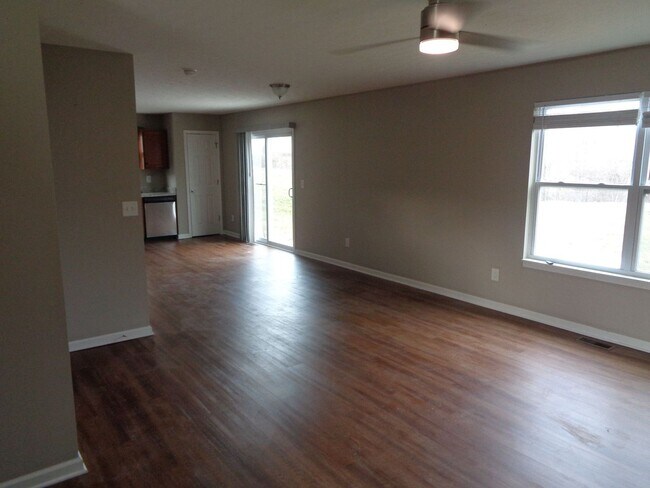Building Photo - 3490 Hader Ave 4BR/2.5BA (Cincinnati)