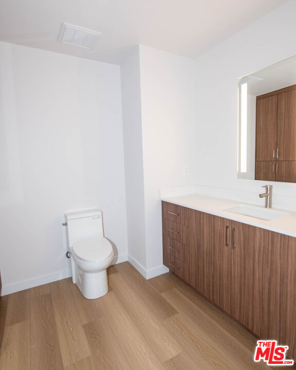 Building Photo - 2853 West Blvd