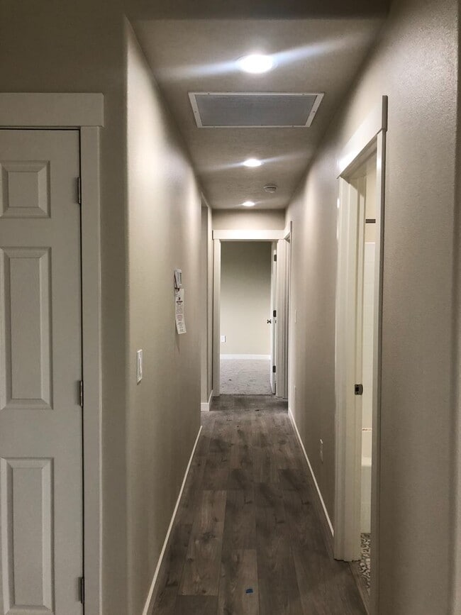 Building Photo - 3 Bed 2 bath Home for Rent!