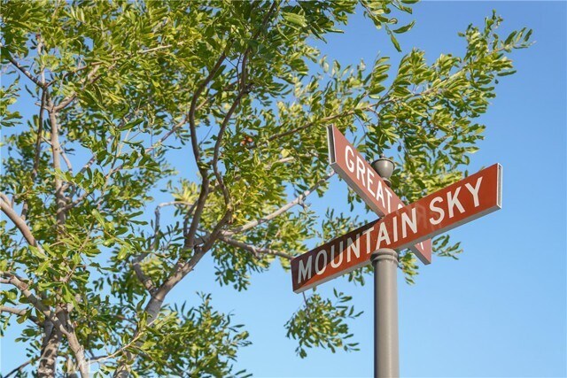 Building Photo - 111 Great Oak