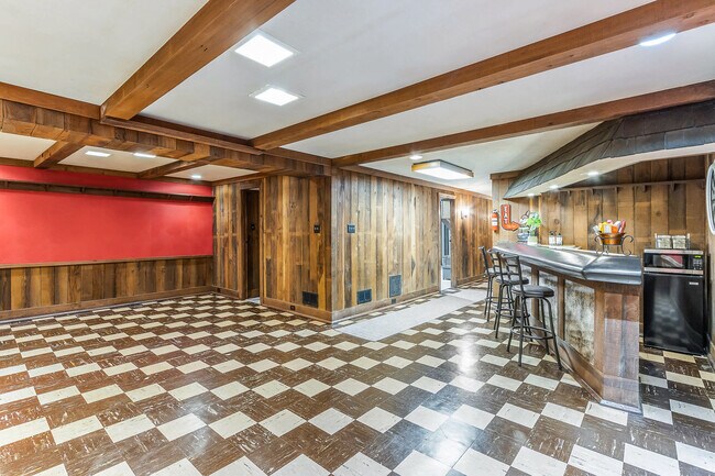 Building Photo - 5649 N Sprinkle Rd