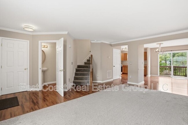 Building Photo - 808 Marquette Dr