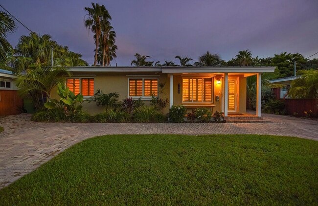 Building Photo - 2408 Flagler Ave