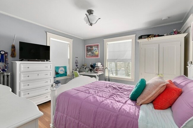 Building Photo - 69 Westminster Ave