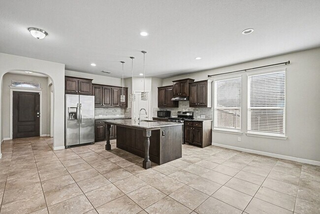 Building Photo - 613 Dunster Ln