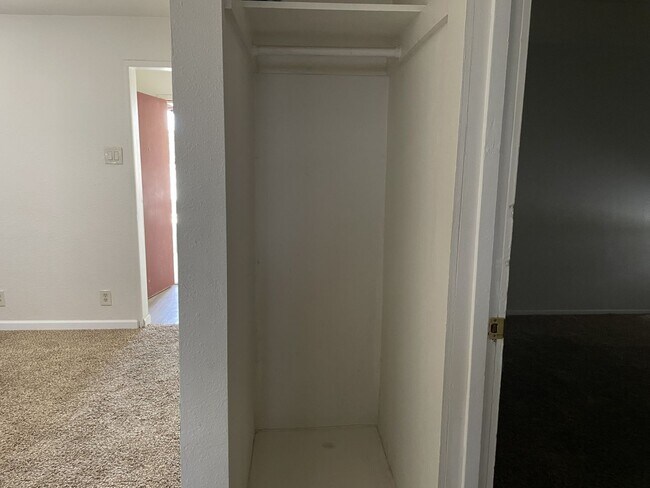 Building Photo - 741 S Allen St