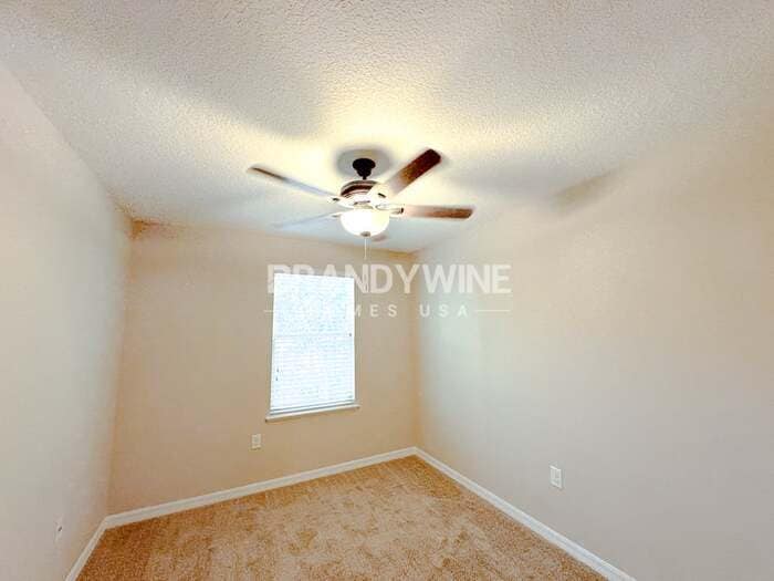 Building Photo - 8269 Halls Hammock Ct