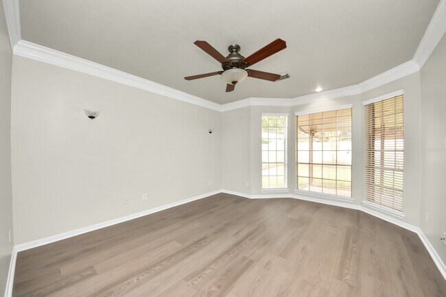 Building Photo - 4418 Ringrose Dr