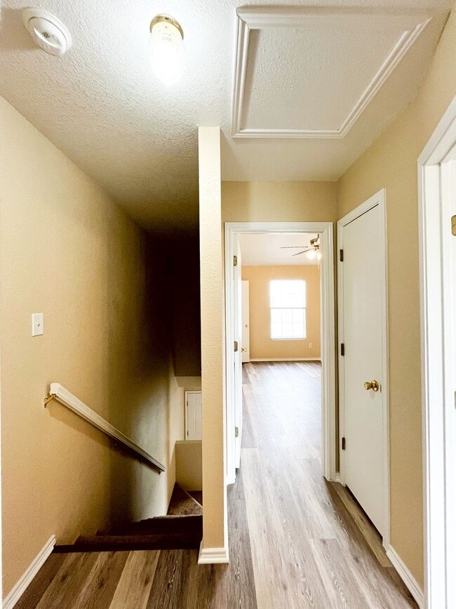 Building Photo - 4501 Jeff Scott Dr
