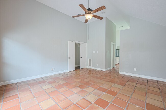 Building Photo - 3406 Mesquite Dr