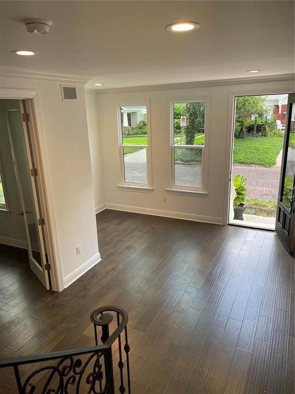 Building Photo - 3110 W San Carlos St