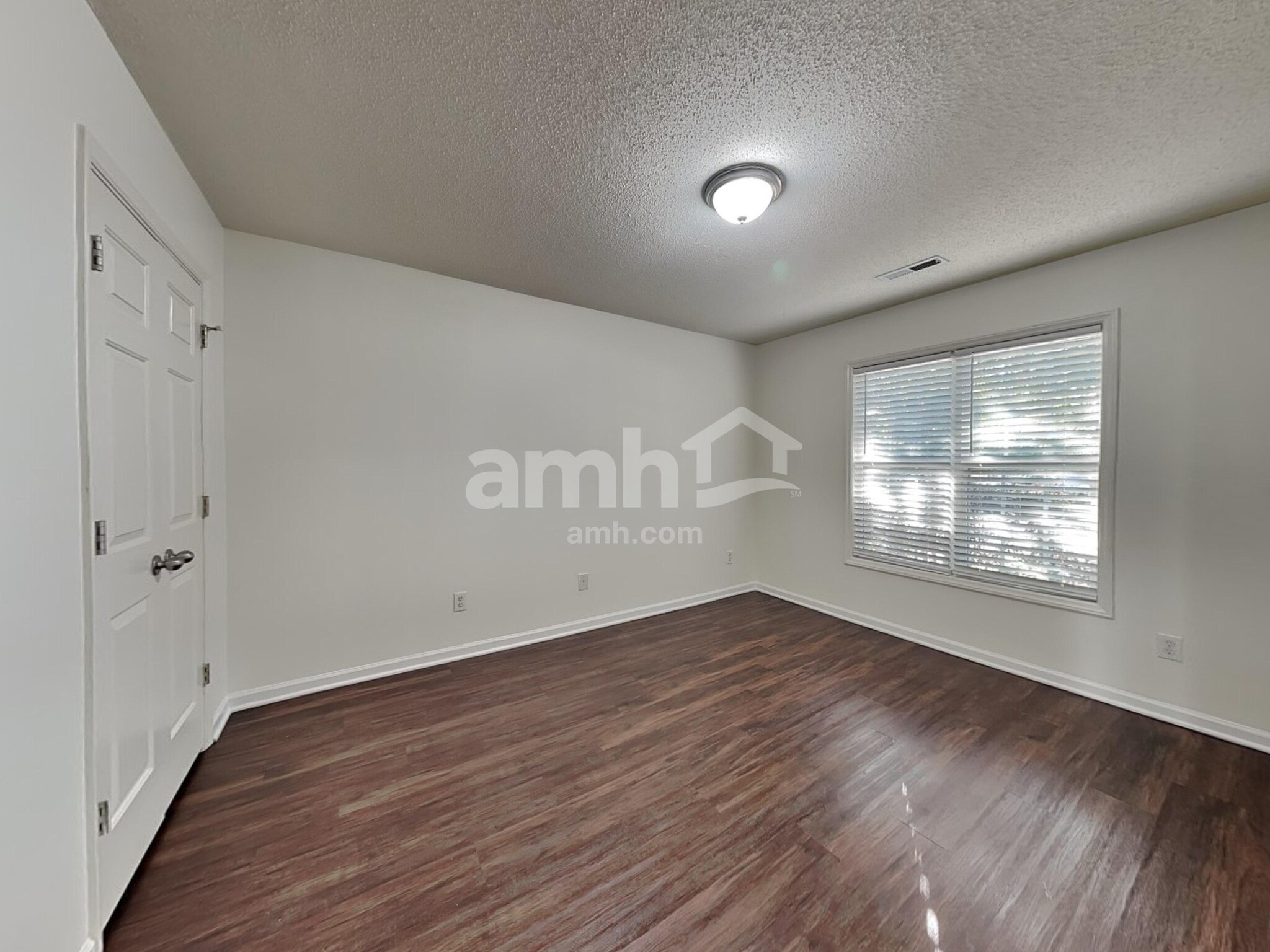 Building Photo - 101 Charlotte Ct