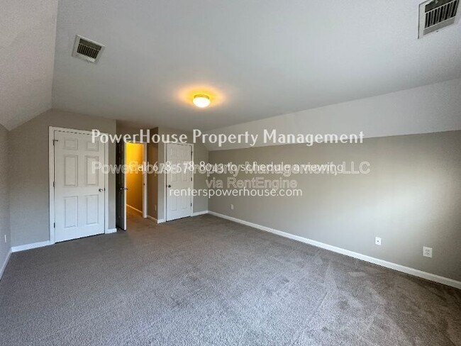 Building Photo - 2403 Walnut Tree Ln