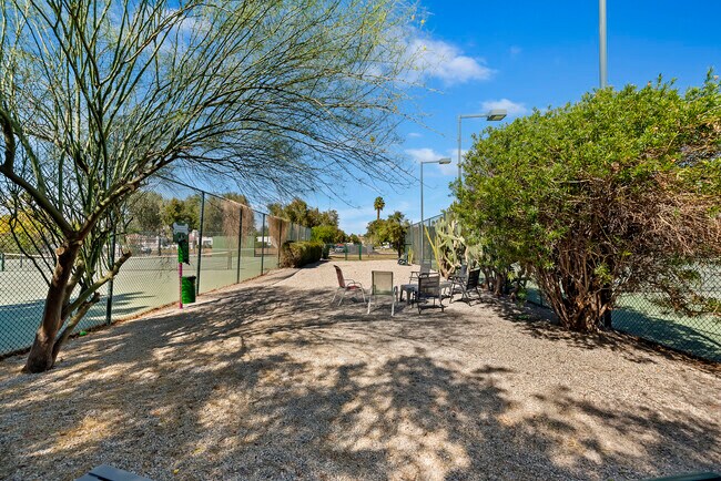 Building Photo - 2156 N Sunshine Cir
