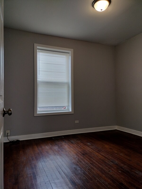 Building Photo - 1415 W 66th St