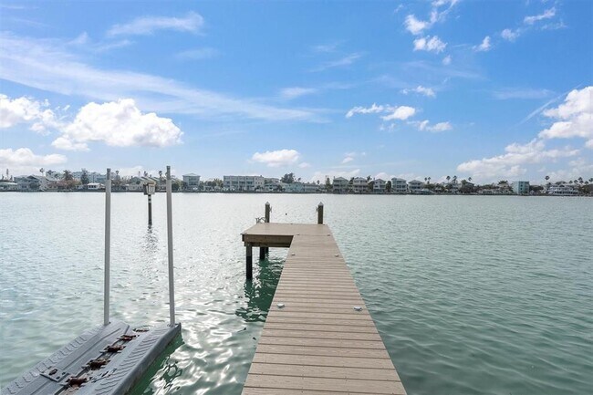 Building Photo - 9020 Gulf Blvd