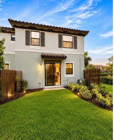 Building Photo - 12932 Anthorne Ln