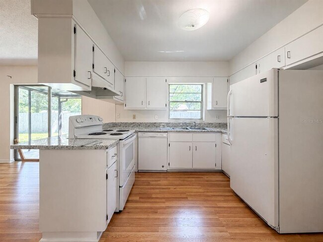 Building Photo - 5631 NW 29th St