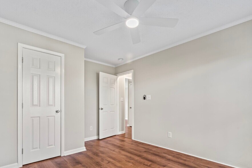 Building Photo - 257 Stone Throw Dr