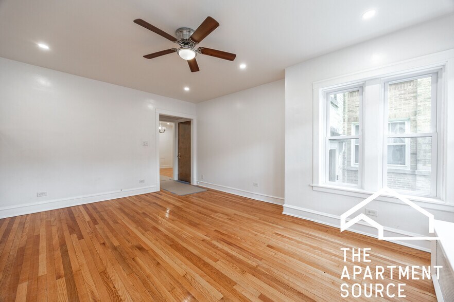 Building Photo - 5713 N Talman Ave