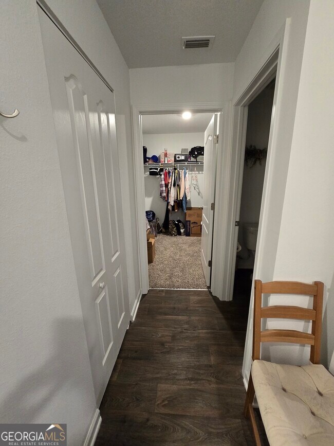 Building Photo - 108 Landing Blvd