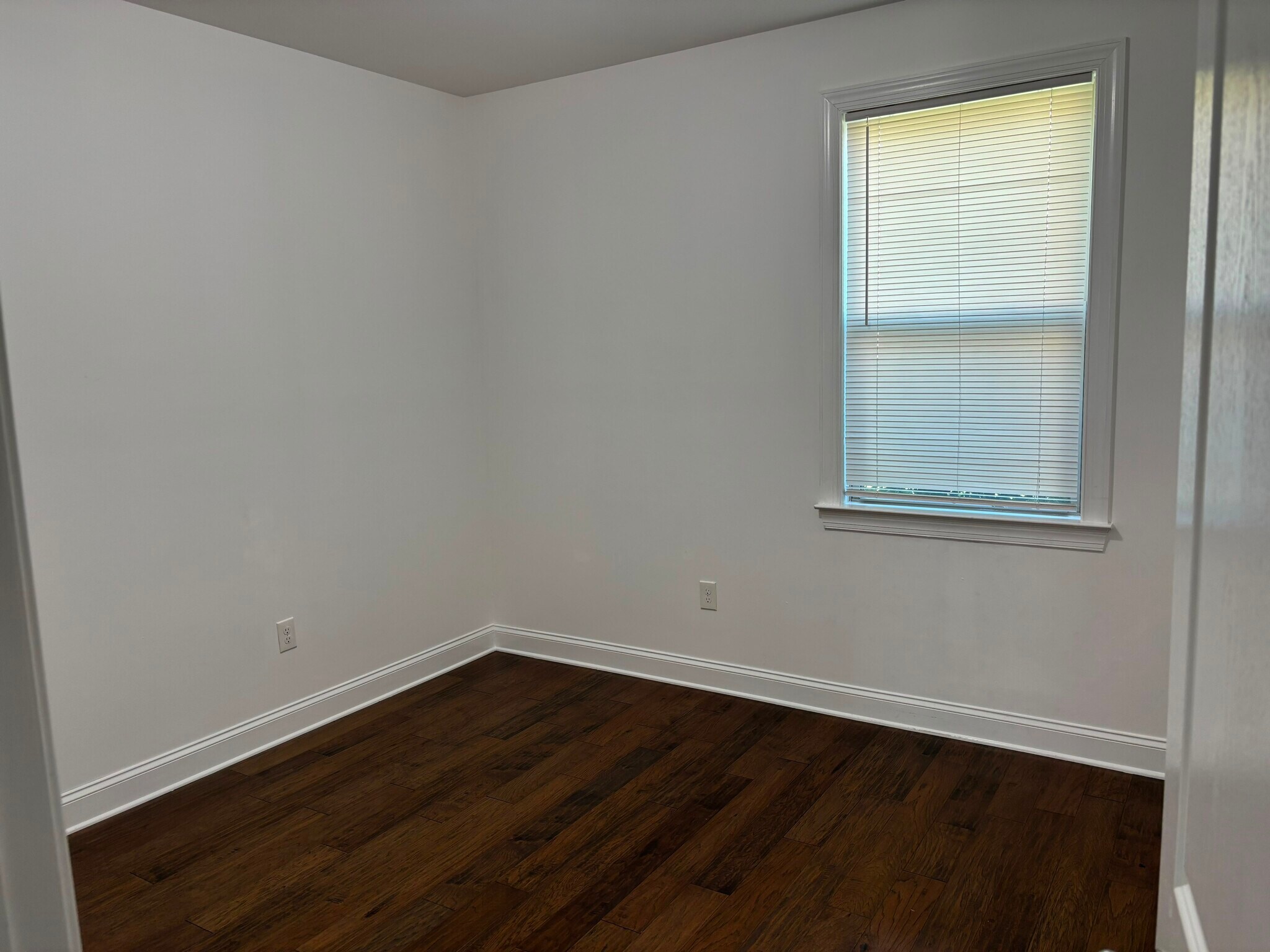 Building Photo - 2035 Davallia Ct