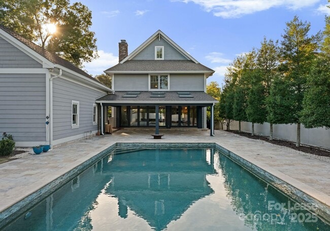Building Photo - 3125 Pinehurst Pl