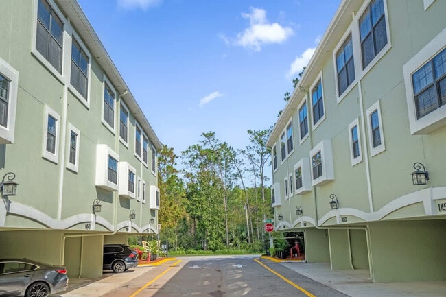 Building Photo - 14545 Damai Ln
