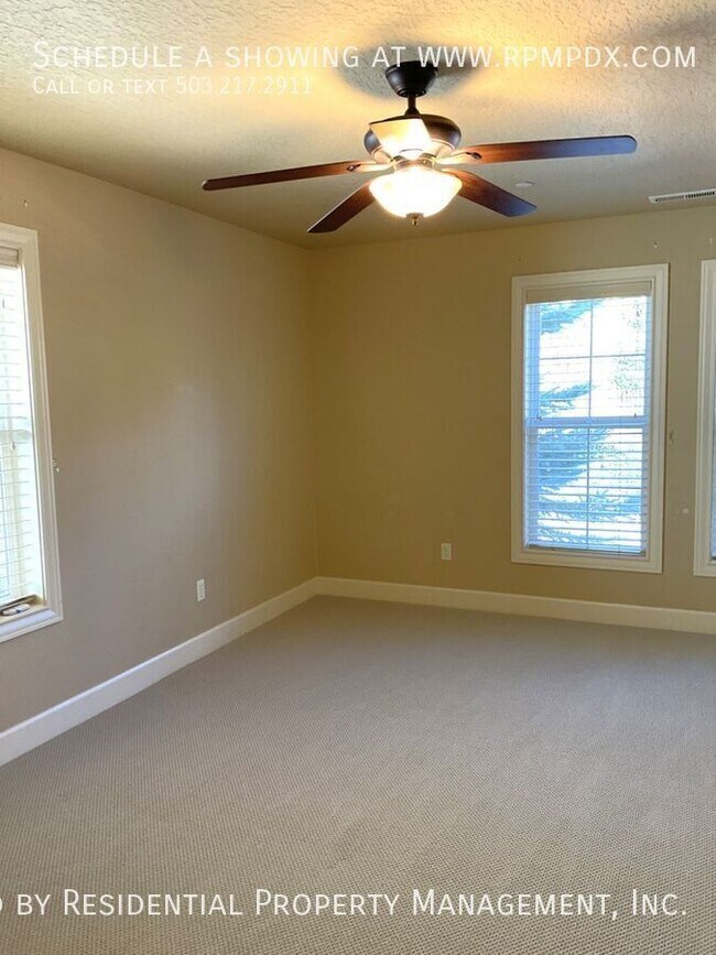 Building Photo - 18278 SW Santoro Dr