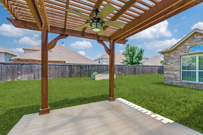 Building Photo - 2812 Pino