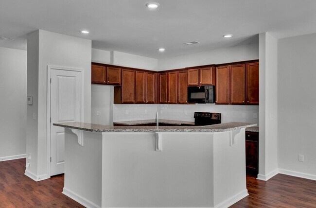 Building Photo - 131 Lakestone Rd