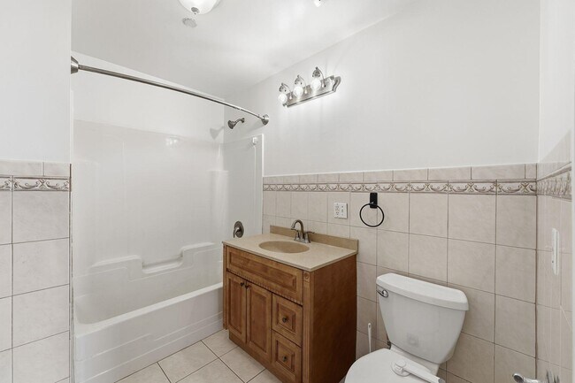 Building Photo - 5509 Madison St