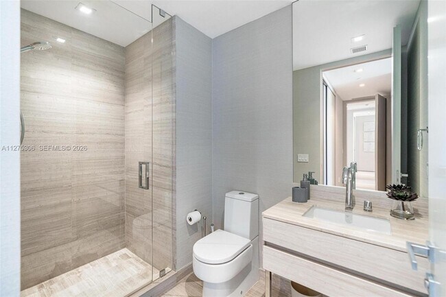 Building Photo - 18975 Collins Ave