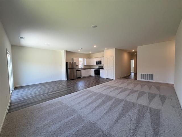 Building Photo - 4920 Weymouth Dr