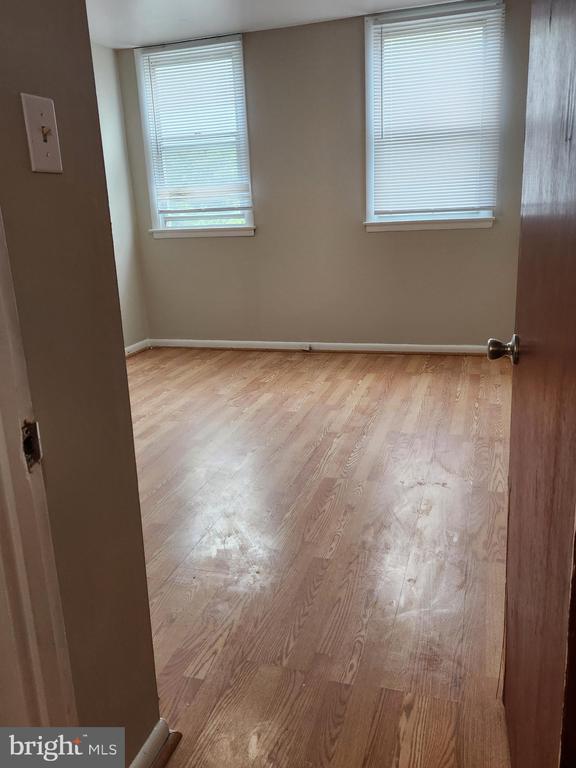 Building Photo - 6651 Claridge St