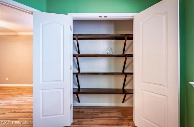 Building Photo - 12228 Black Walnut Ct