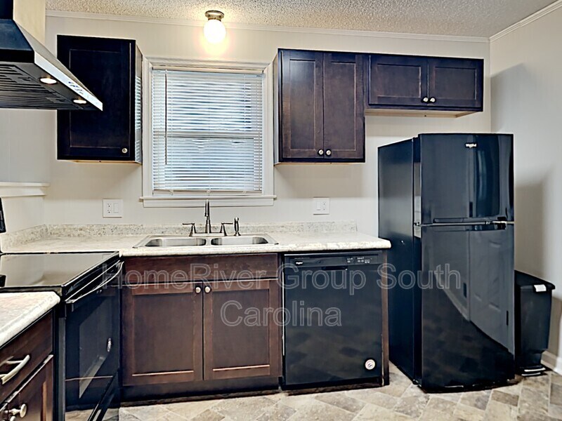 Building Photo - 7908 Tradd St