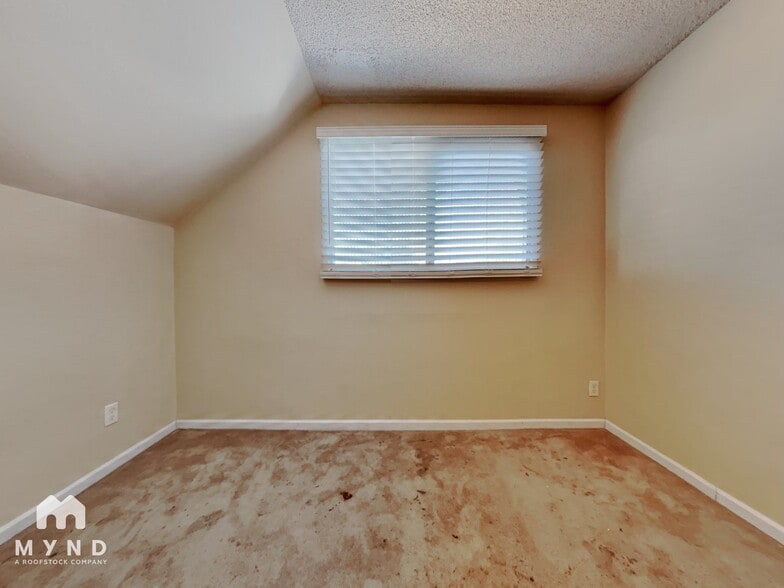 Building Photo - 8426 E Keim Dr