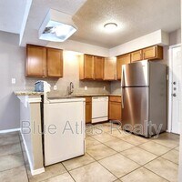 Building Photo - 408 Noble Ave