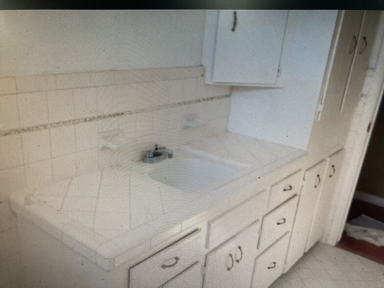 Building Photo - 8172 San Cristobal Dr