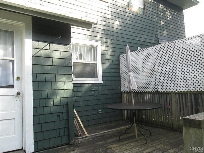Building Photo - 385 Pawling St