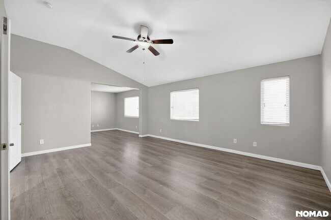 Building Photo - Spacious 5-Bedroom Home on Cul-de-Sac | Pets OK | Pool & Clubhouse | Long-Term Lease Preferred