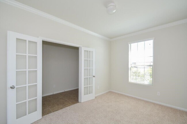 Building Photo - 5827 Banyan Oak Ct