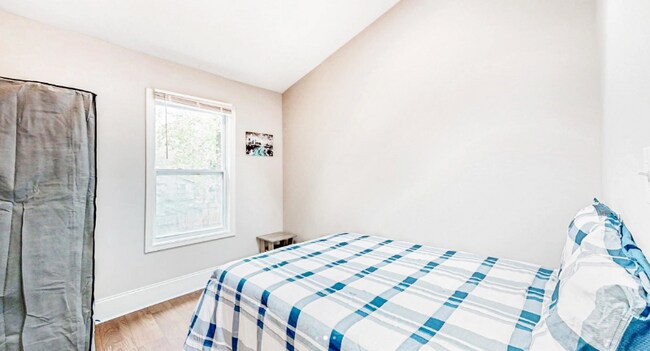 Building Photo - 5437 Biffle Rd