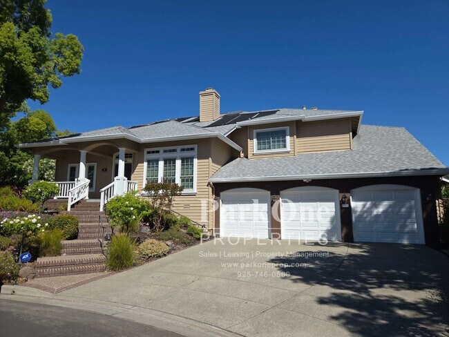 Building Photo - Amazing One of a Kind Home in the Heart of Danville with Pool & Views!