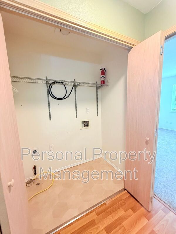 Building Photo - 5602 NE 64th Street