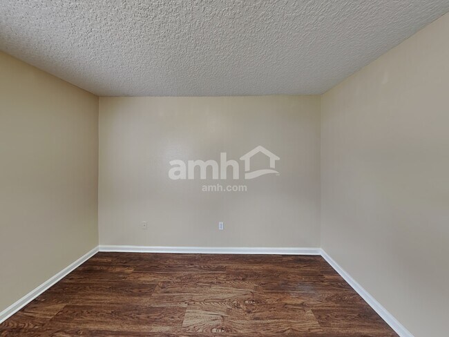 Building Photo - 6398 Rising Sun Dr