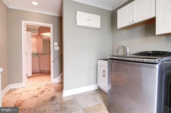 Building Photo - 11501 Skipwith Ln